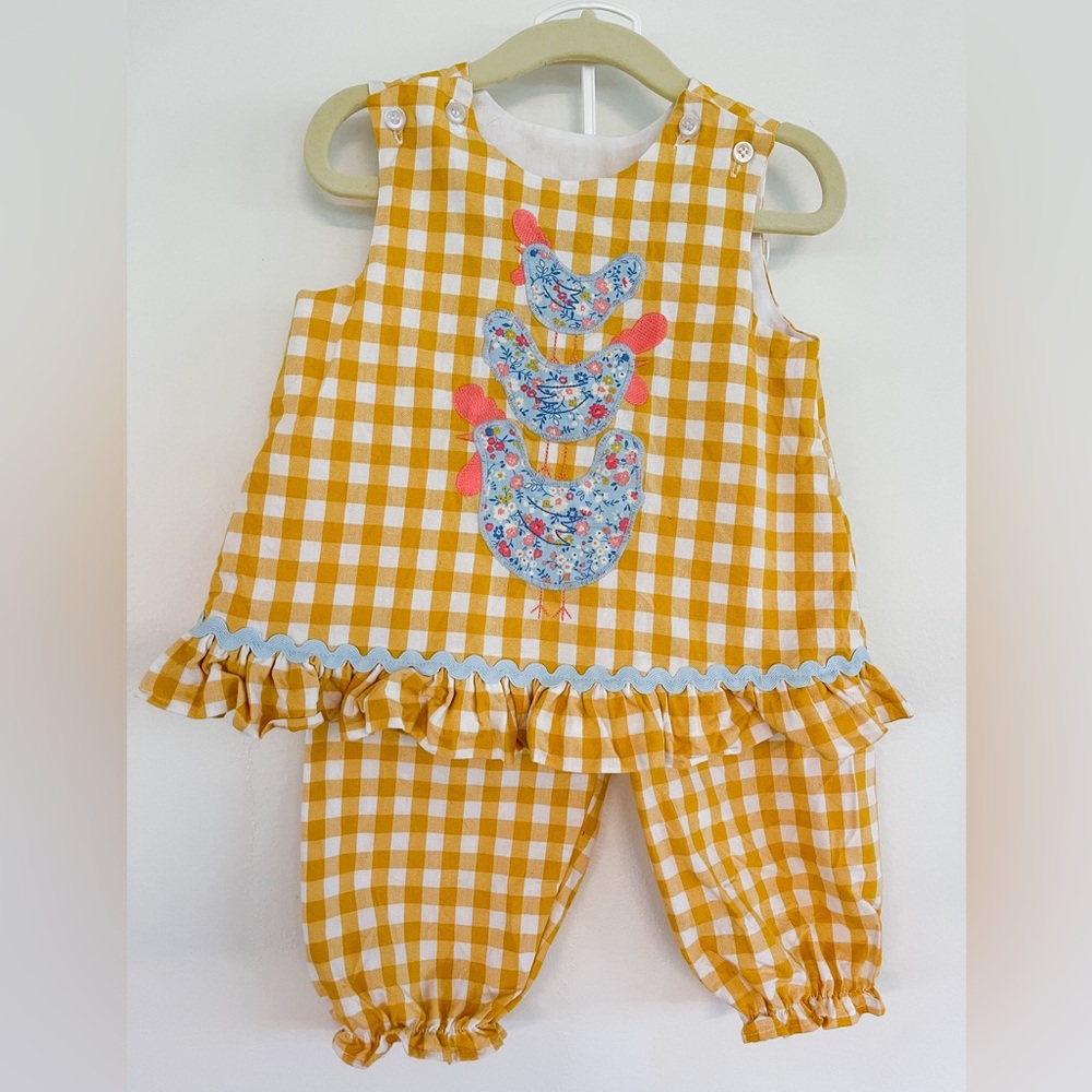 Stacked chickens angel pant set
